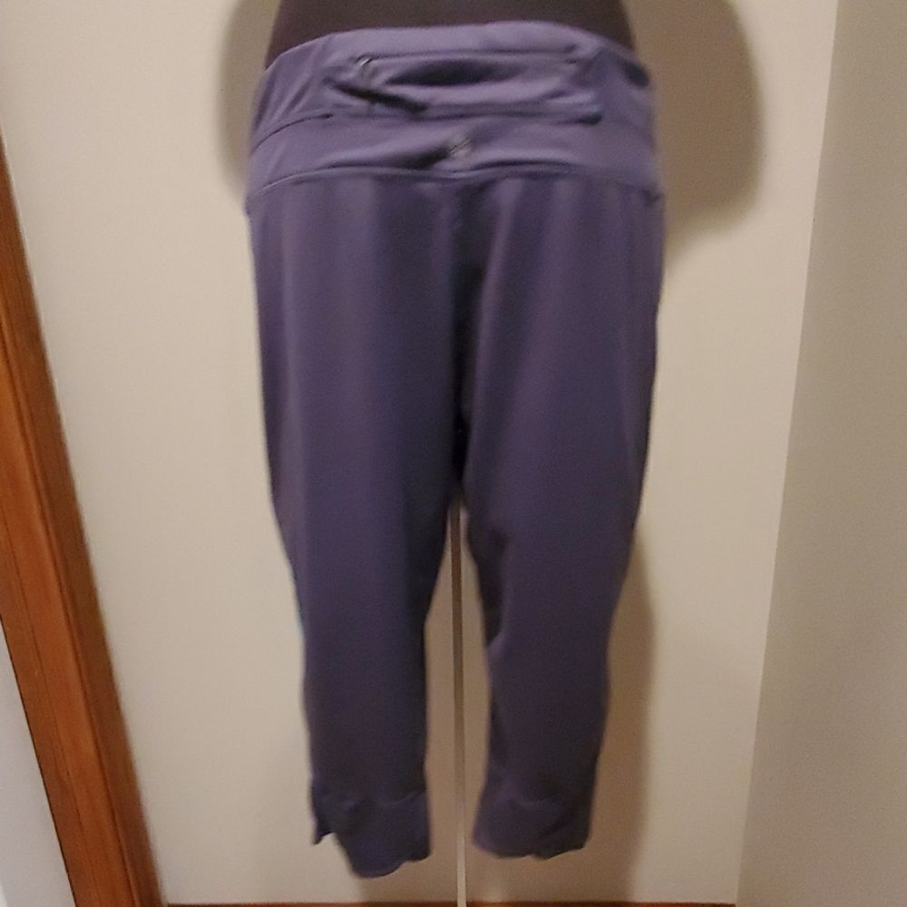 Tangerine Blue Workout Capris (Large) - Picture 2 of 3